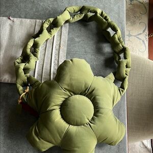 Green Flower-Shaped Shoulder Bag
